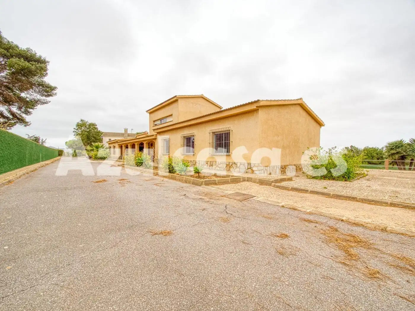 Vista exterior de Casa o xalet en venda en Cartagena amb Jardí privat, Terrassa i Traster