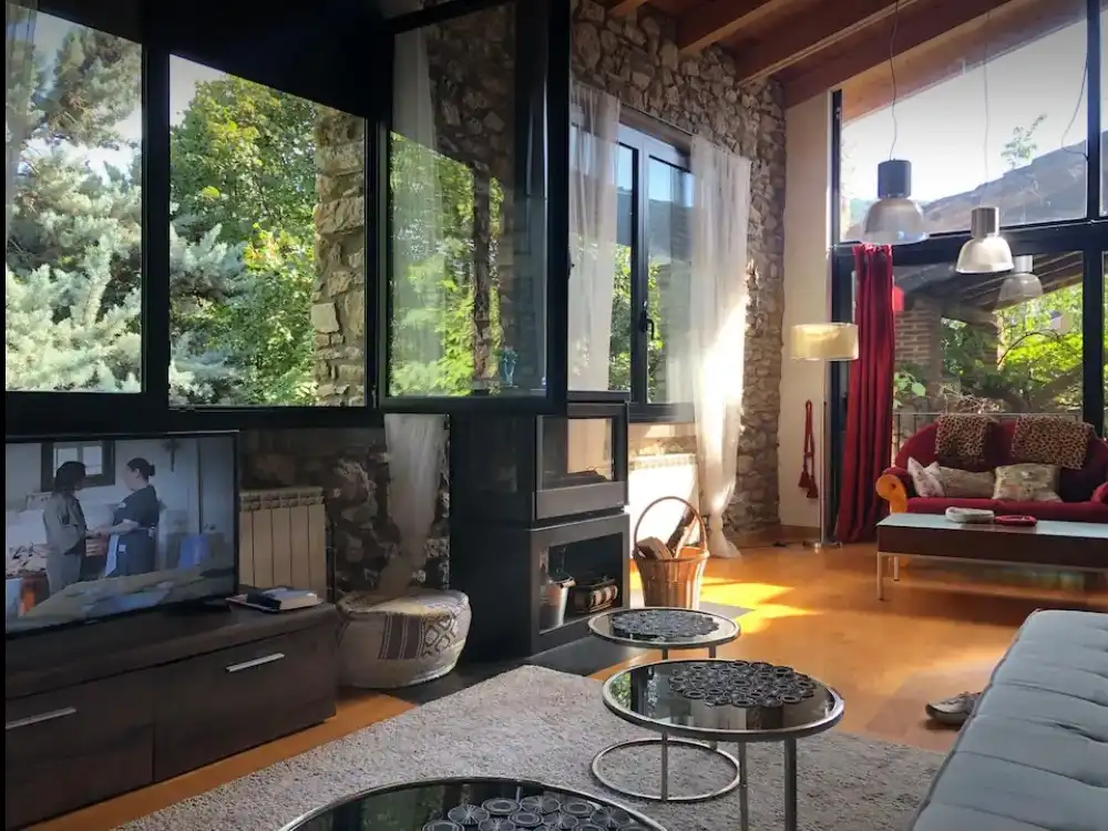 Sala de estar de Casa o chalet de alquiler en Alàs I Cerc con Jardín privado, Parquet y Terraza