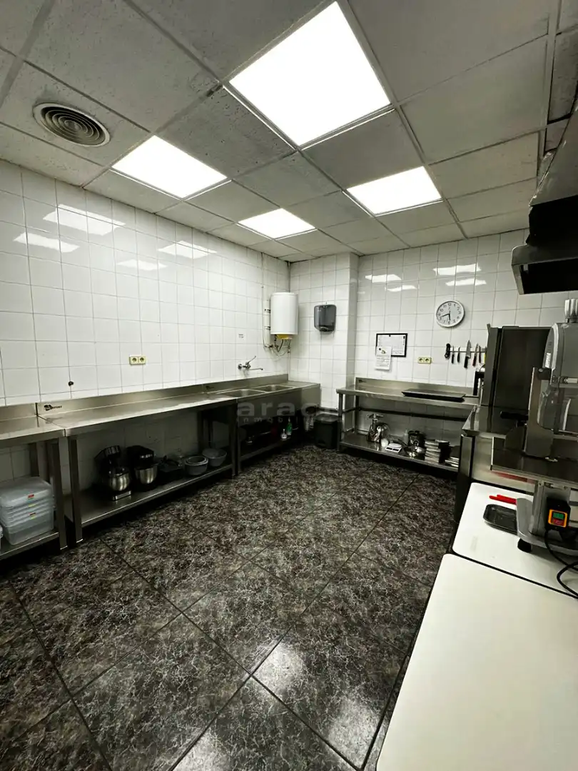 Business premises for sale in Eixample, imagen 28