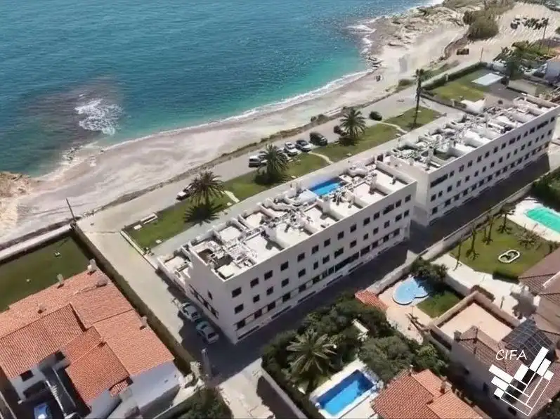 Vista exterior de Casa o xalet en venda en Vinaròs amb Aire condicionat, Calefacció i Terrassa