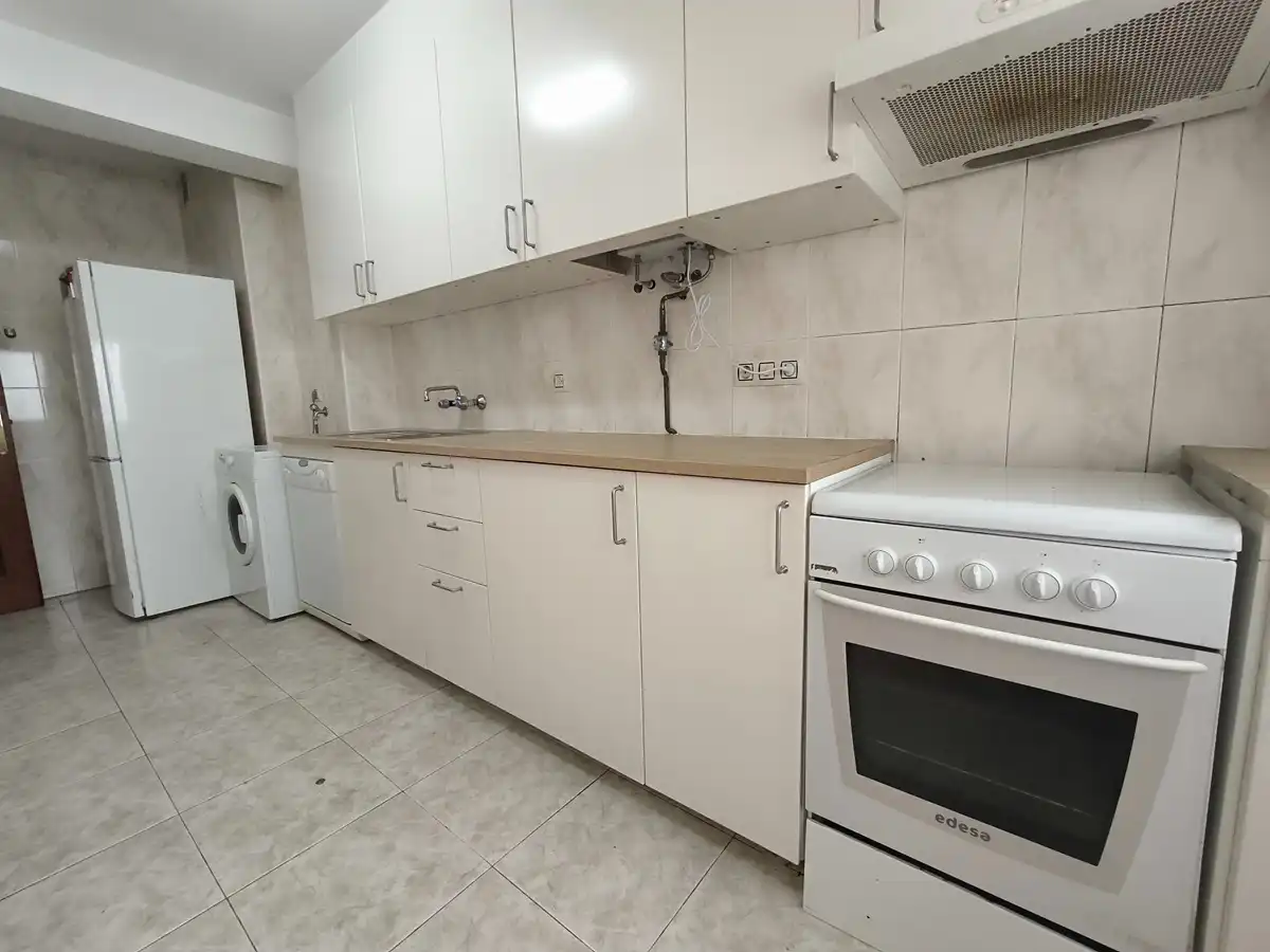 Cocina de Piso en venta en Vilagarcía de Arousa con Calefacción, Horno y Lavadora