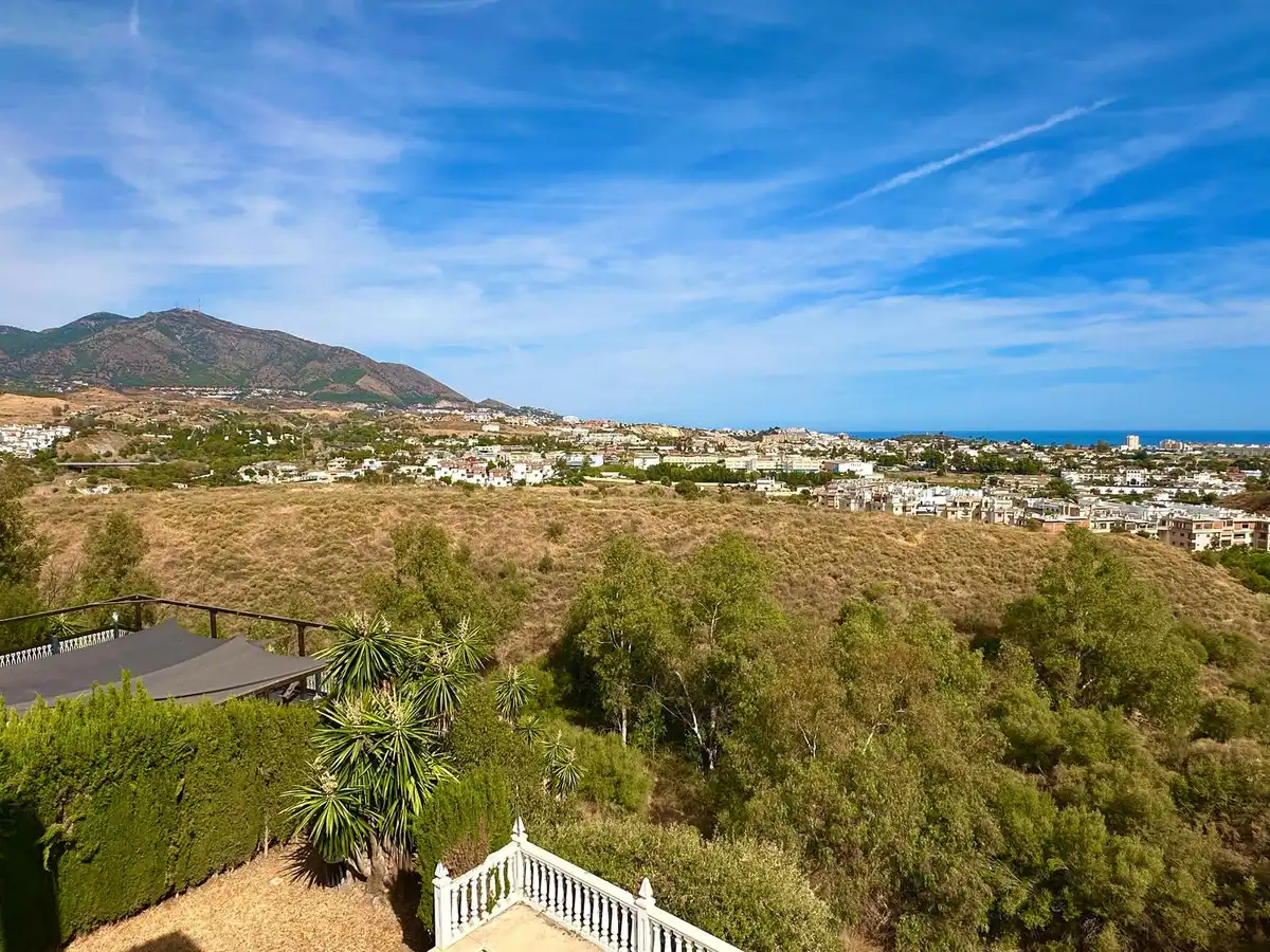 Vista exterior de Casa o chalet en venta en Mijas con Aire acondicionado, Calefacción y Jardín privado