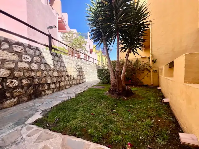 Vista exterior de Ático en venta en Marbella con Aire acondicionado, Terraza y Trastero