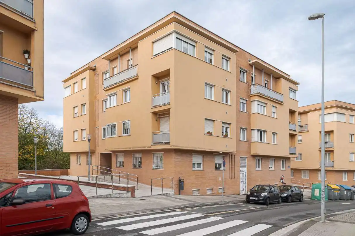 Vista exterior de Piso en venta en Donostia - San Sebastián  con Calefacción y Trastero
