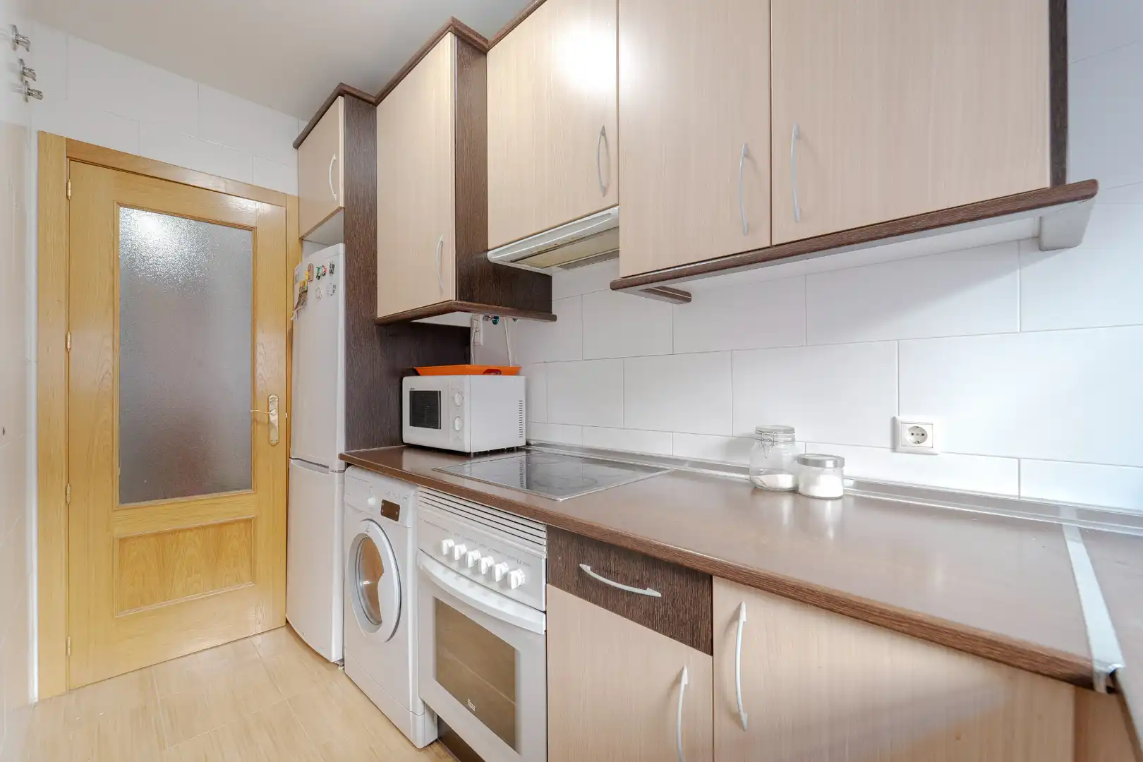 Cocina de Piso en venta en El Álamo con Calefacción, Amueblado y Horno