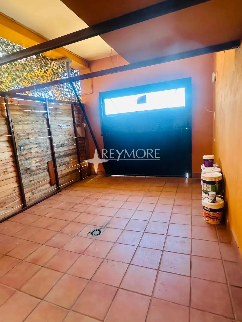 Parking de Casa o chalet en venta en Córdoba con Aire acondicionado, Calefacción y Terraza