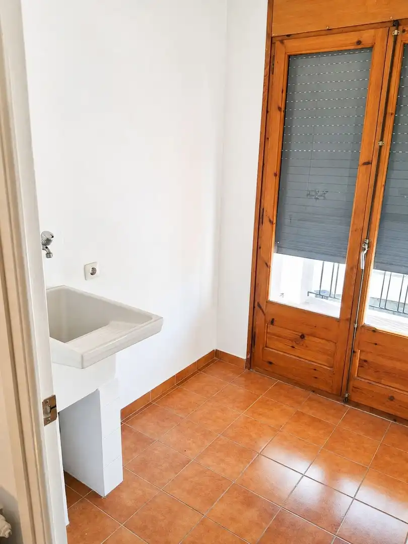 Bathroom of Flat for rent in Tona  with Heating, Terrace and Storage room