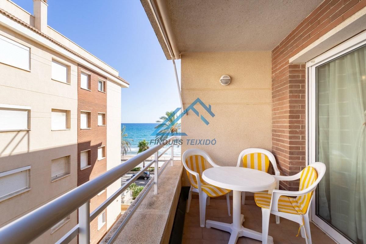 Vista exterior de Pis en venda en Calafell amb Aire condicionat, Calefacció i Terrassa