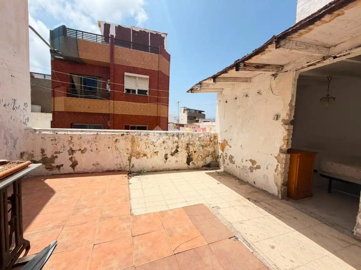 Casa aparellada en venda a Isleta - Puerto - Guanarteme