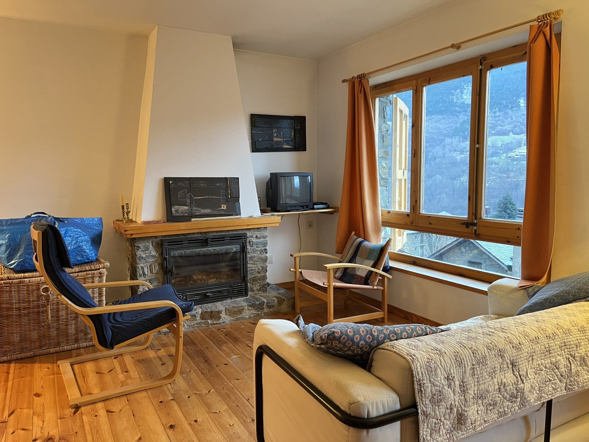 Living room of Flat to rent in Queralbs  with Furnished