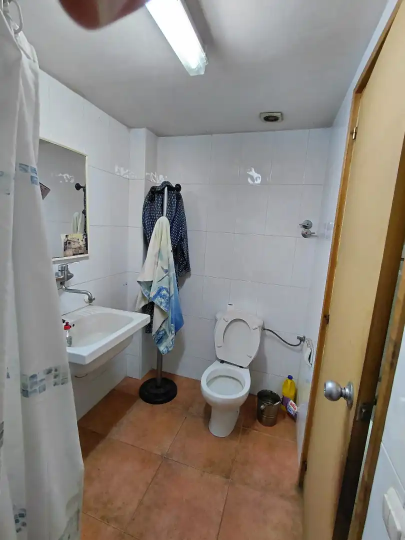 Baño de Nave industrial en venta en Badalona