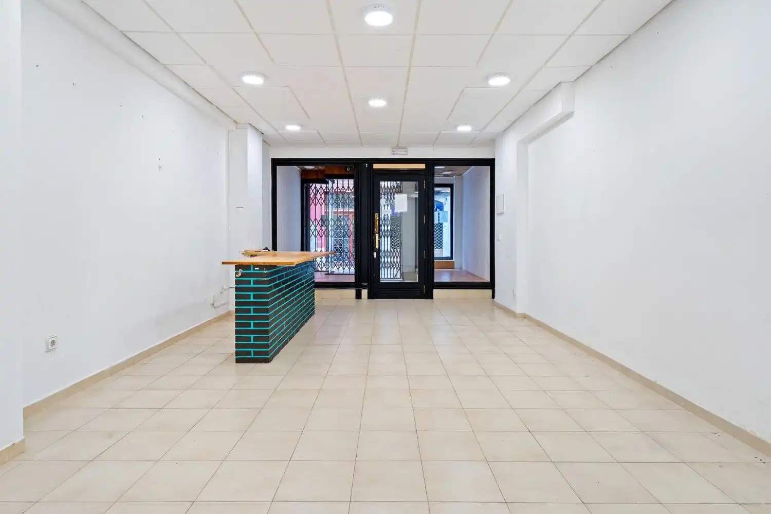Gewerbefläche zur Miete in de Sant Elies