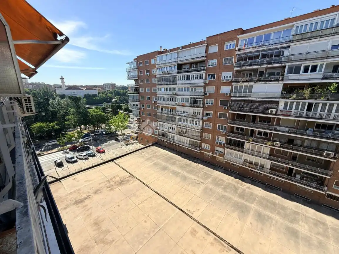 Parking de Piso en venta en Madrid