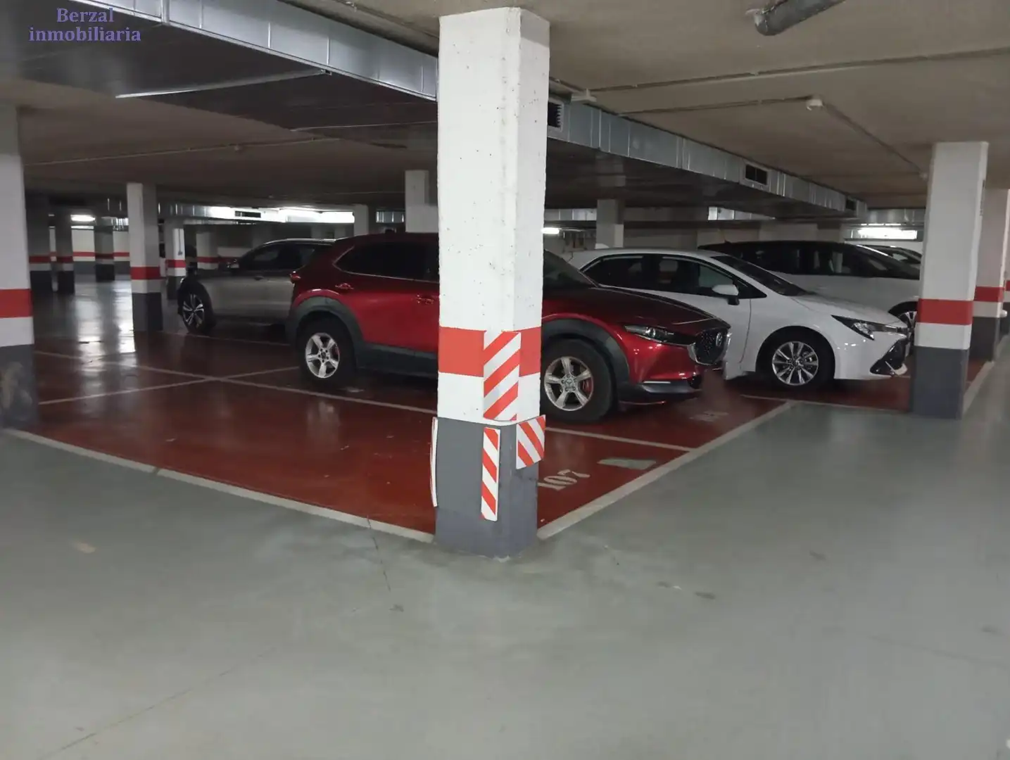 Aparcament de Garatge en venda en  Logroño