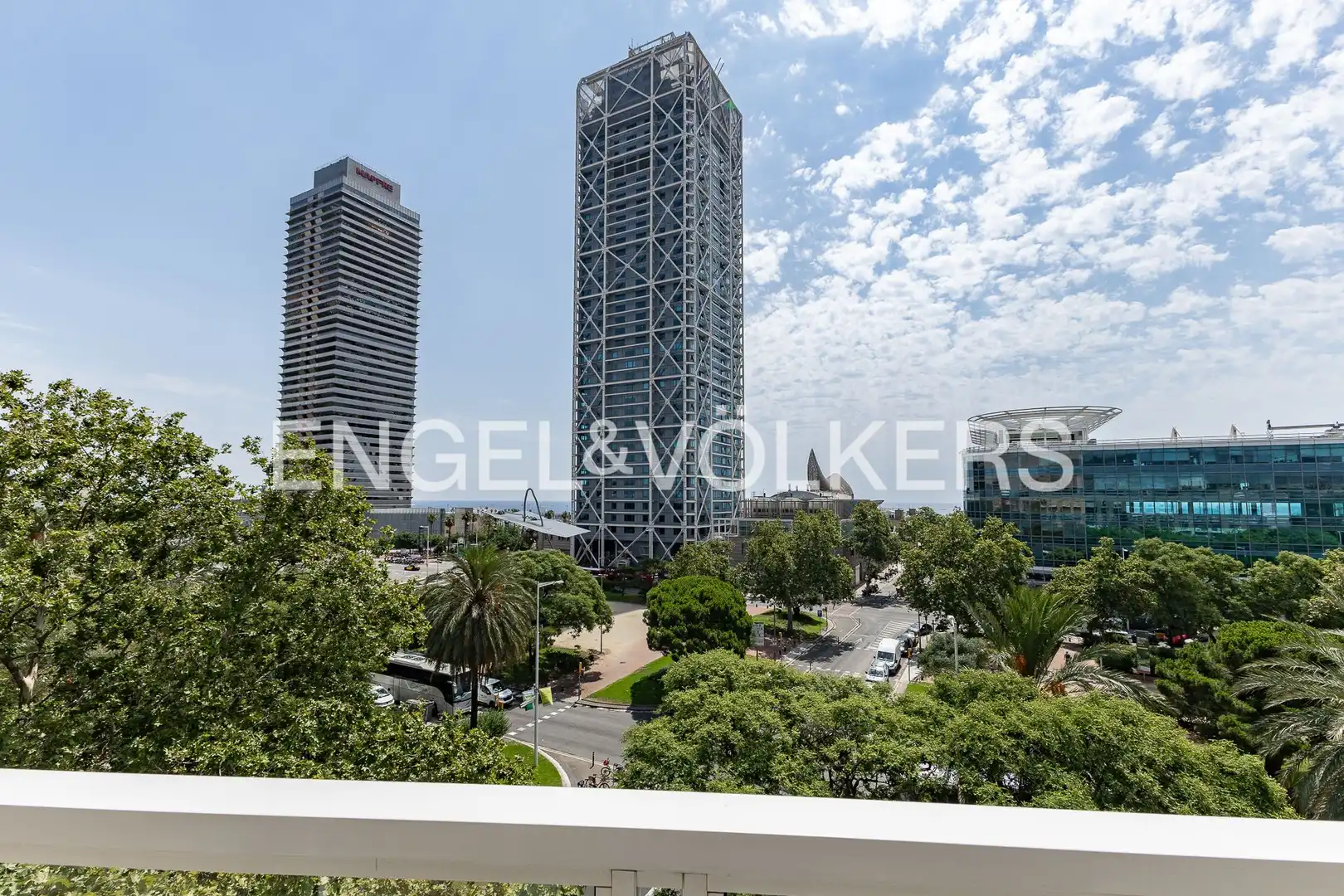Vista exterior de Àtic de lloguer en Barcelona amb Aire condicionat, Calefacció i Parquet