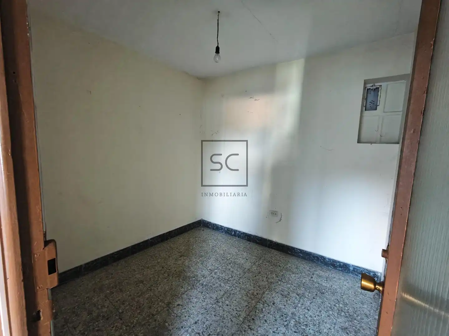 Maisonette zum Verkauf in Miño mit Terrasse, Abstellraum und Balkon