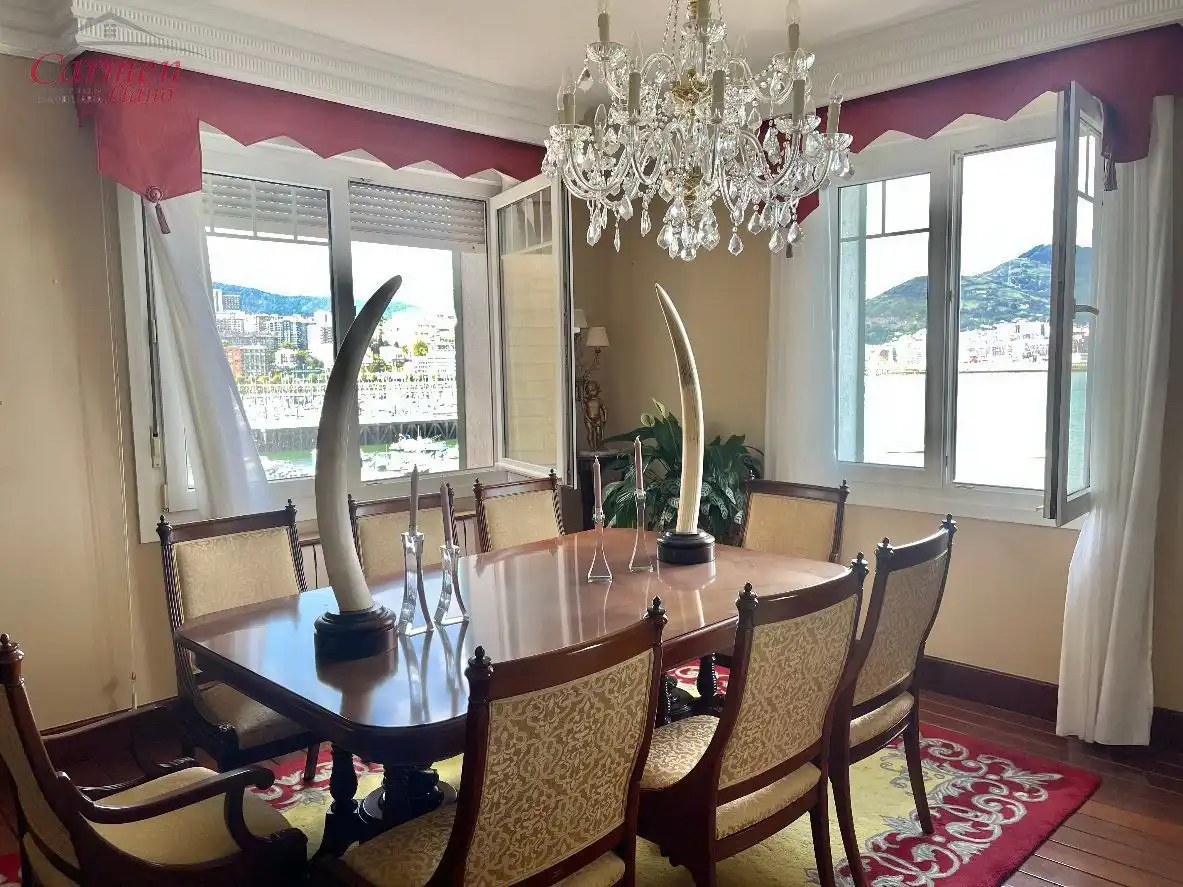 Comedor de Dúplex en venta en Getxo  con Calefacción, Terraza y Trastero