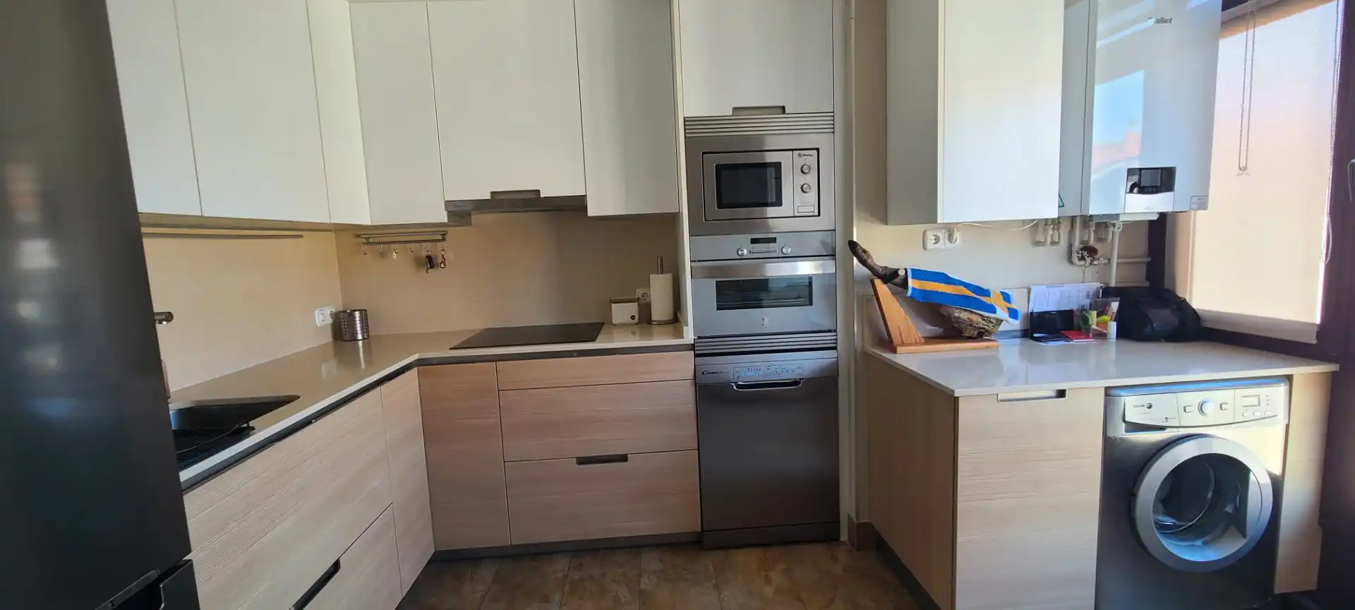 Flat with lift for sale in Calle Juan Alvargonzález 42