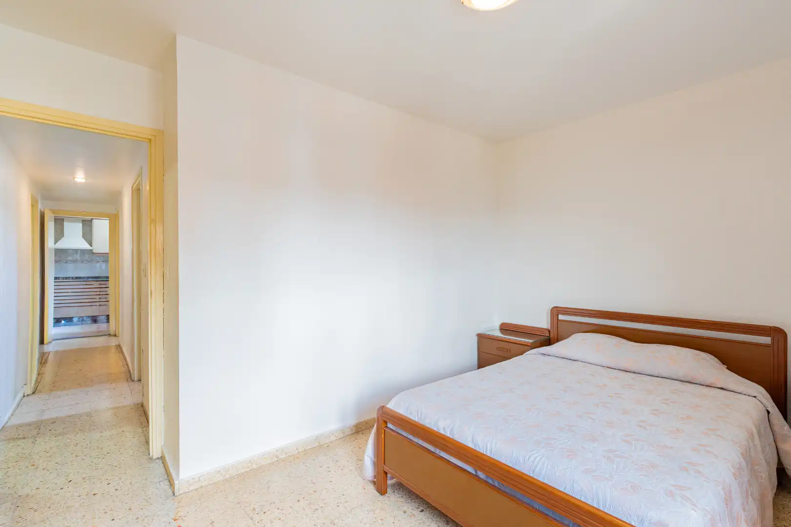 Bedroom of Flat for sale in Valencia  with Air Conditioner, Furnished and Oven
