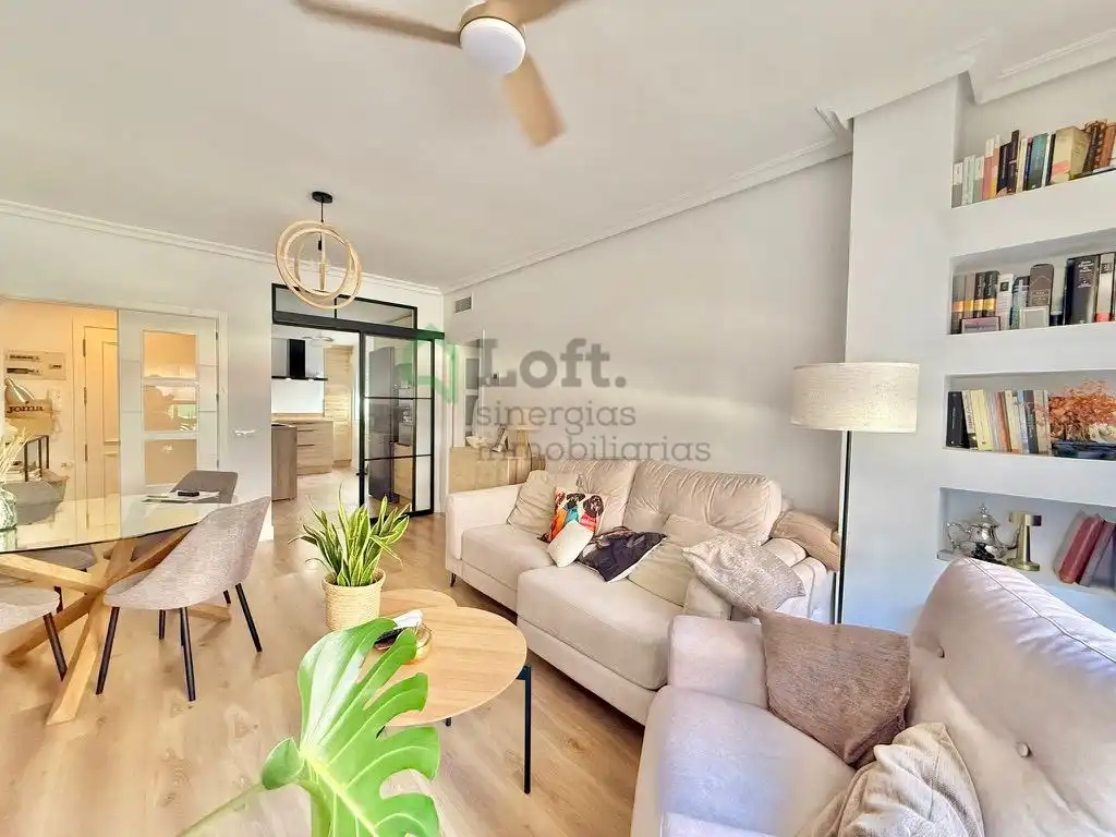 Flat with lift for sale in Maria Auxiliadora - Barriada de Llera, imagen 4