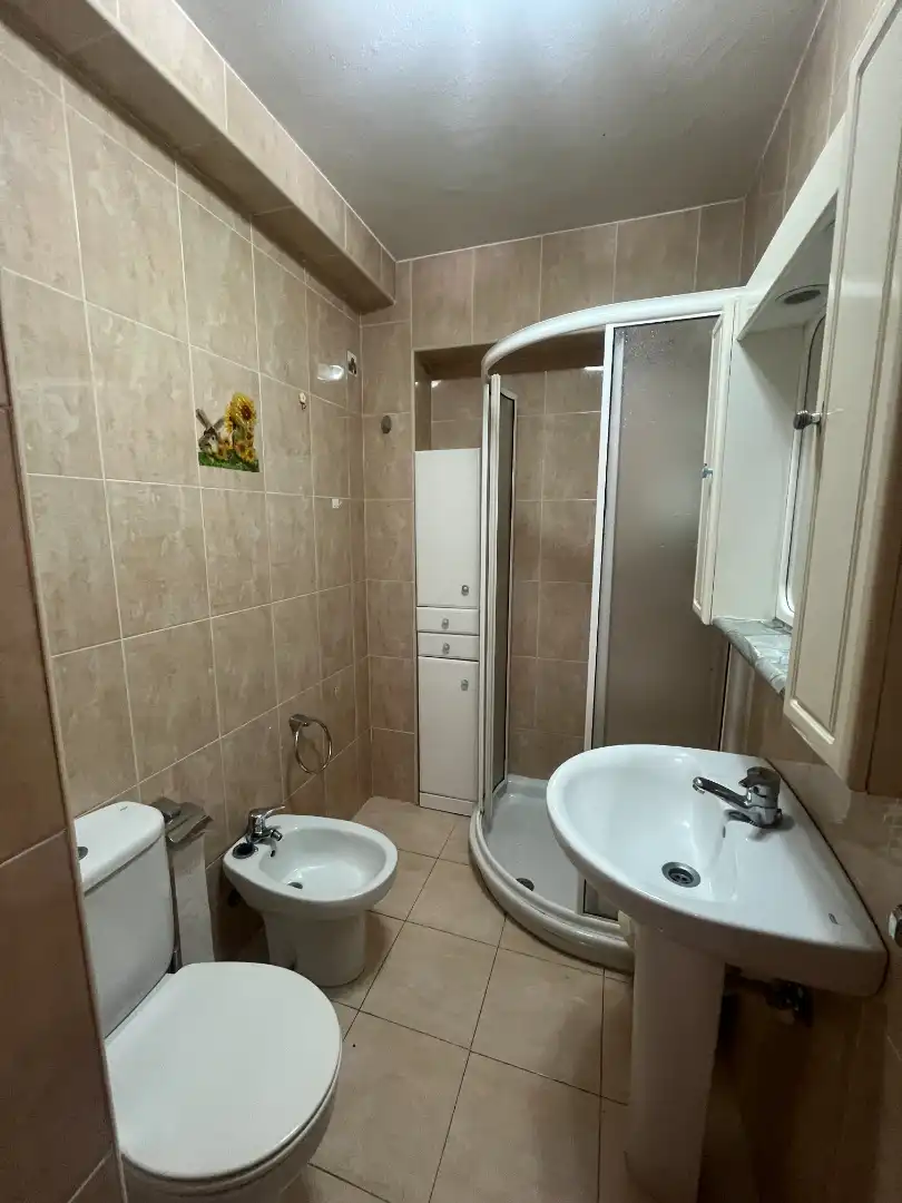 Baño de Piso en venta en A Coruña Capital  con Amueblado, Horno y Lavadora