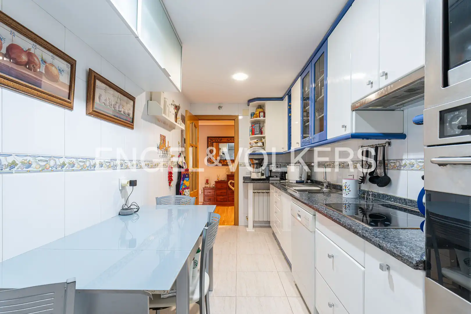 Küche von Wohnung zum Verkauf in Majadahonda mit Heizung, Privatgarten und Parkett