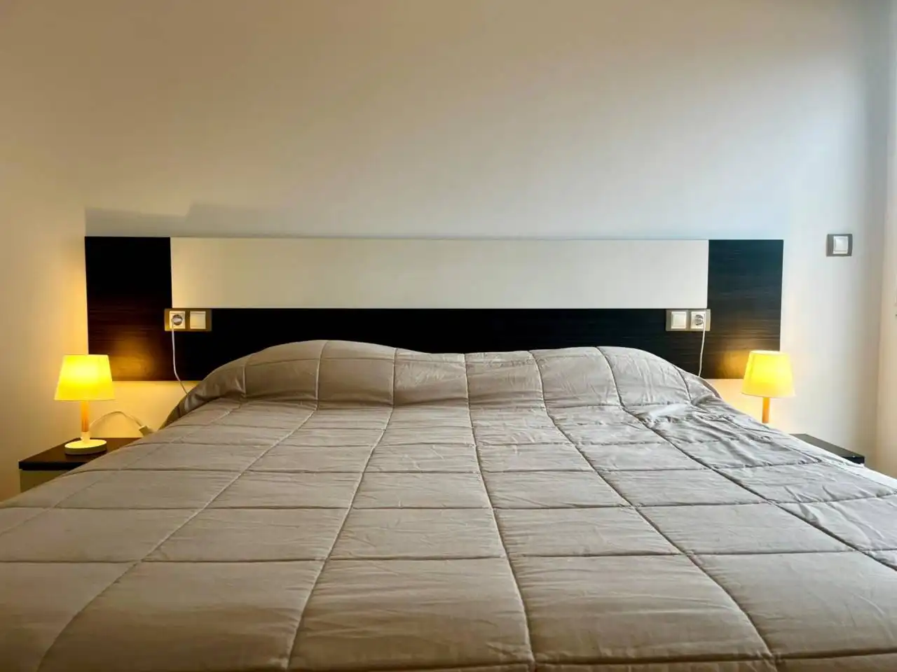 Schlafzimmer von Dachboden zum Verkauf in San Jorge / Sant Jordi mit Klimaanlage, Heizung und Terrasse