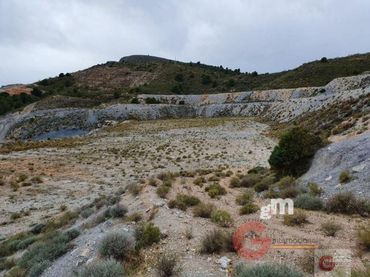 Terrenos y solares en venta en Vélez de Benaudalla