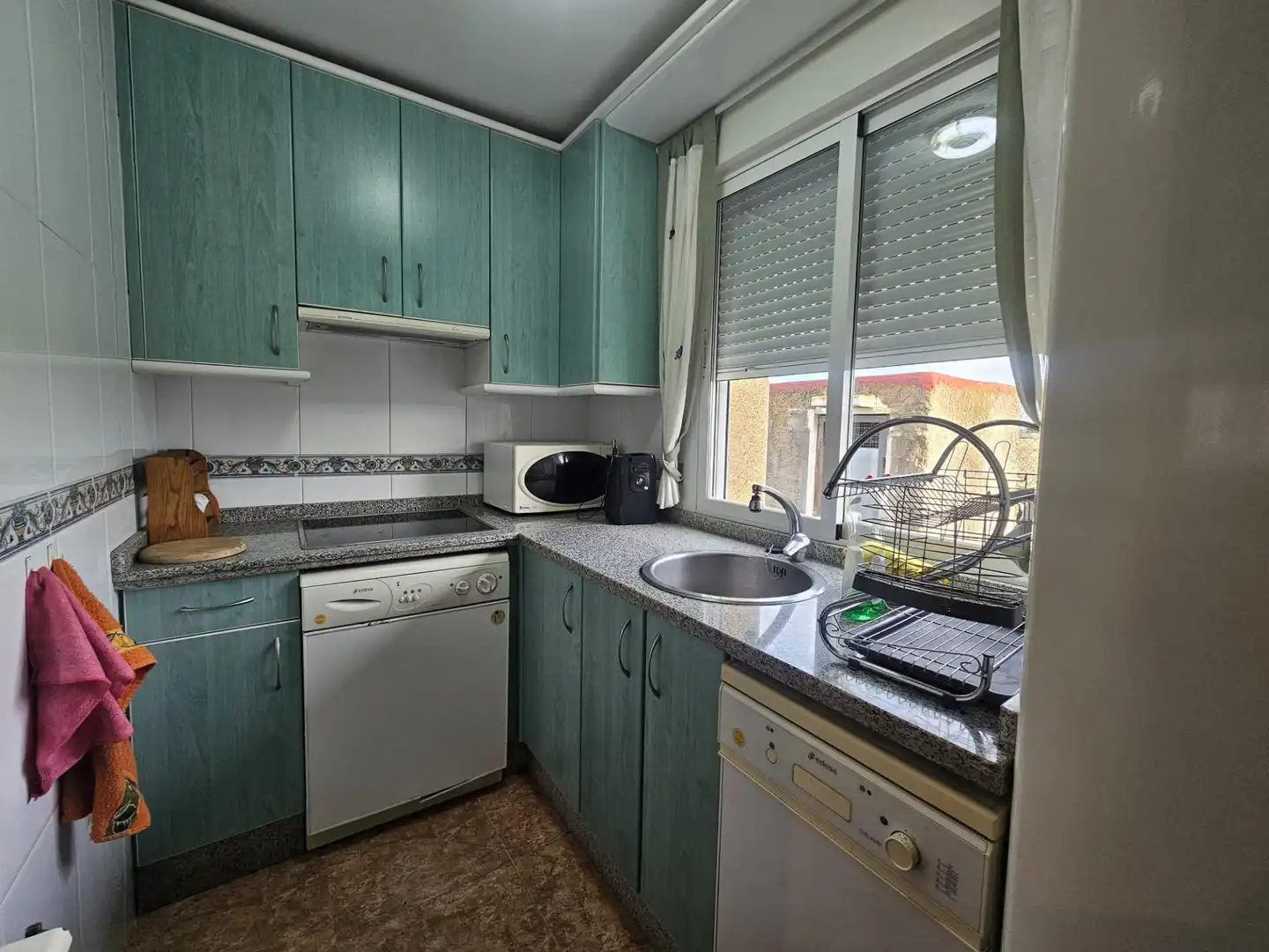 Cocina de Casa o chalet en venta en Calvarrasa de Abajo con Aire acondicionado, Calefacción y Jardín privado