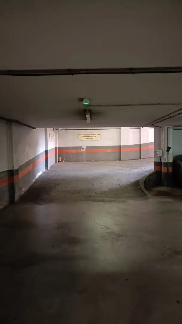 Garage for rent in El Cabanyal - El Canyamelar