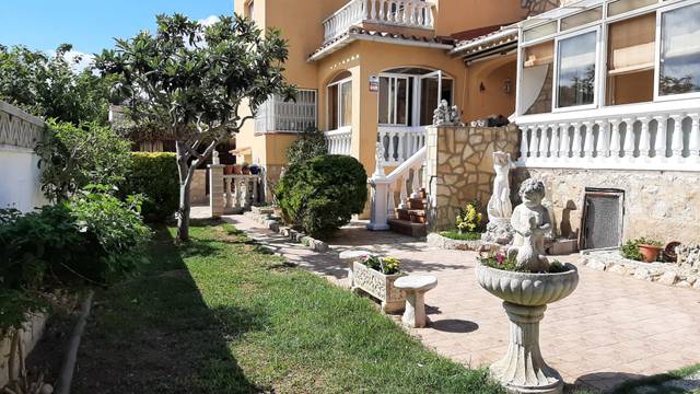 Casa-chalet en Venta en Carrer TELEGRAF, 19 en Els Masos - Els Garrofers