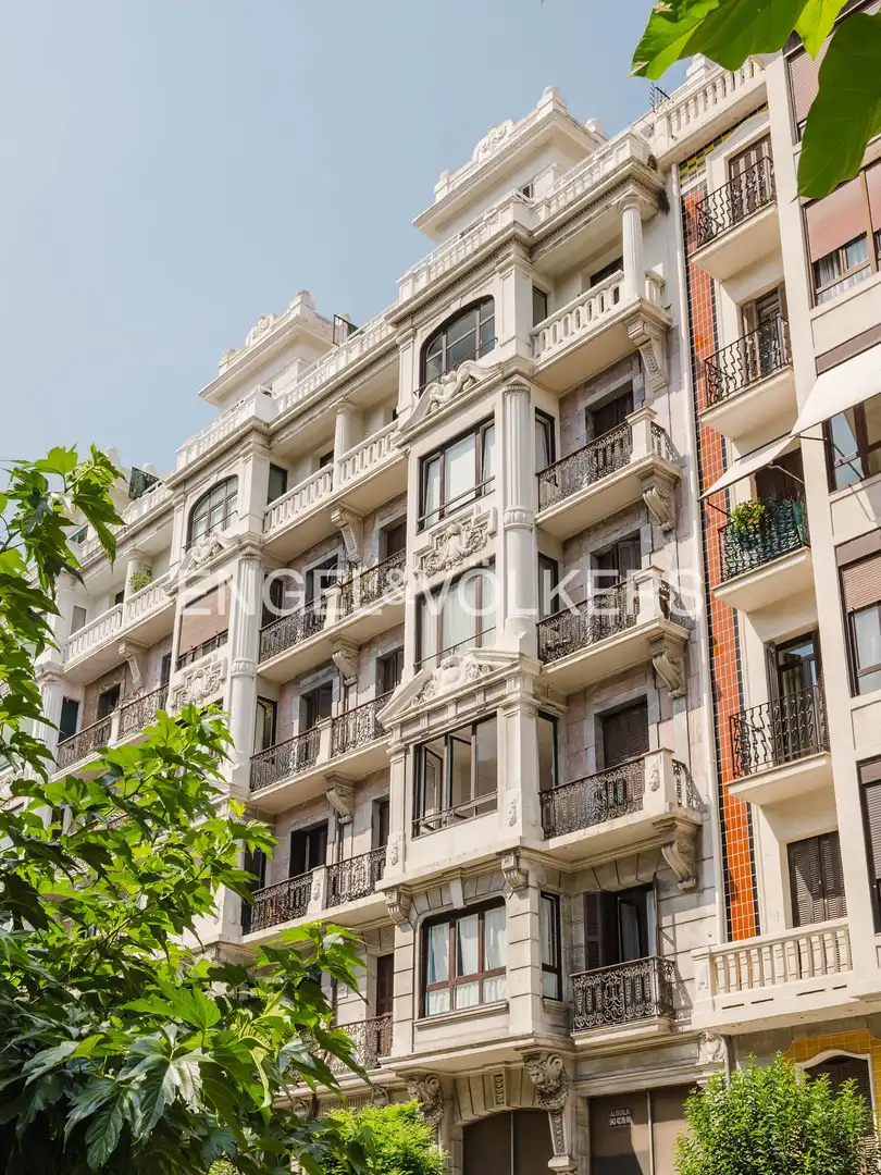Piso con terraza en venta en Kolon Pasealekua, imagen 5