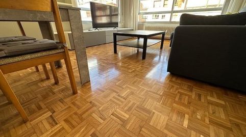 Foto 2 de Piso de alquiler en Los Vadillos - R. Sanitaria - Pozanos, Burgos Capital