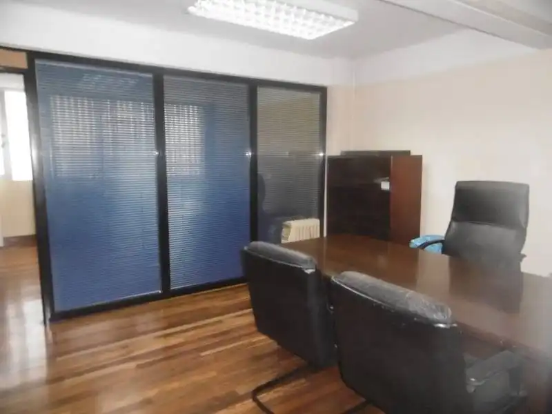 Büro mit Aufzug zum Verkauf in Calle Licenciado poza, imagen 3