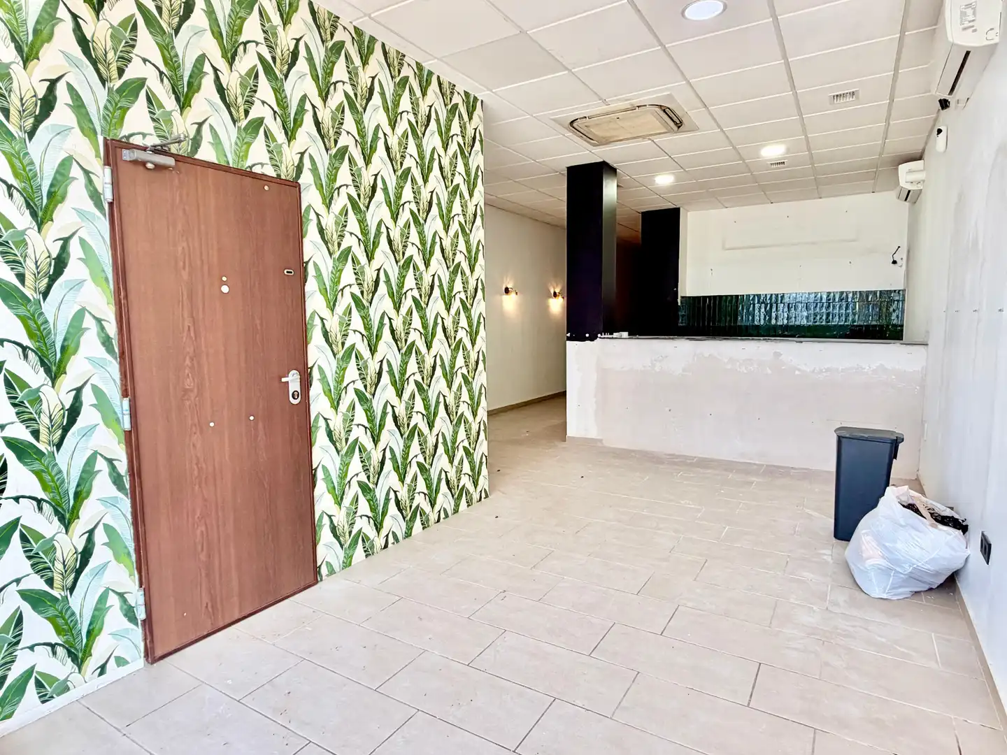 Commercial properties for rent in Playa Bajadilla - Puertos