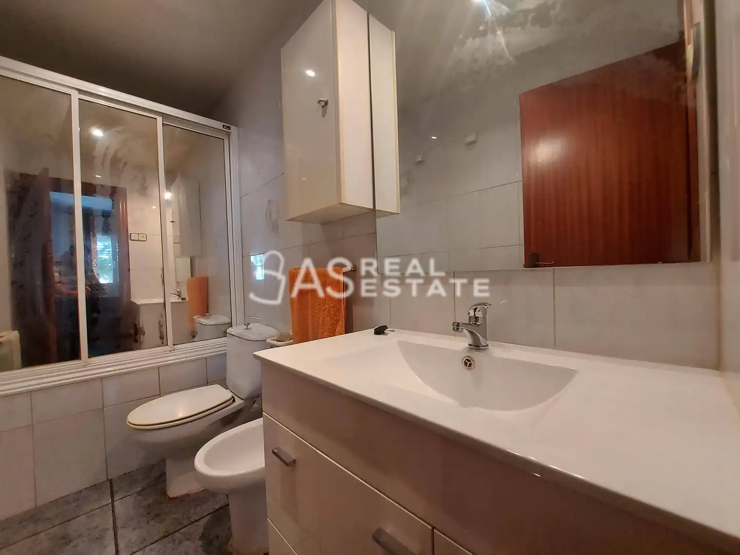 Bathroom of Flat for sale in Mollet del Vallès  with Furnished