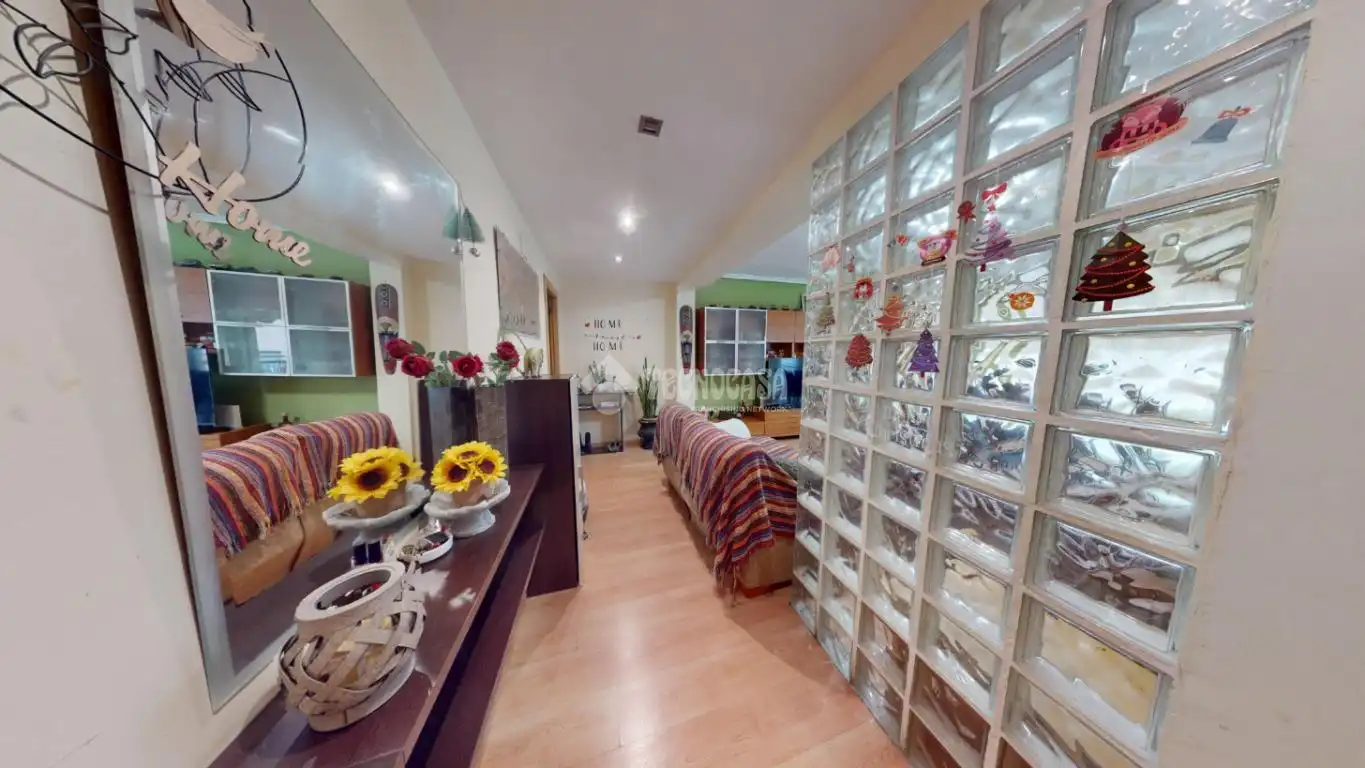 Piso en venta en Valencia con Balcón