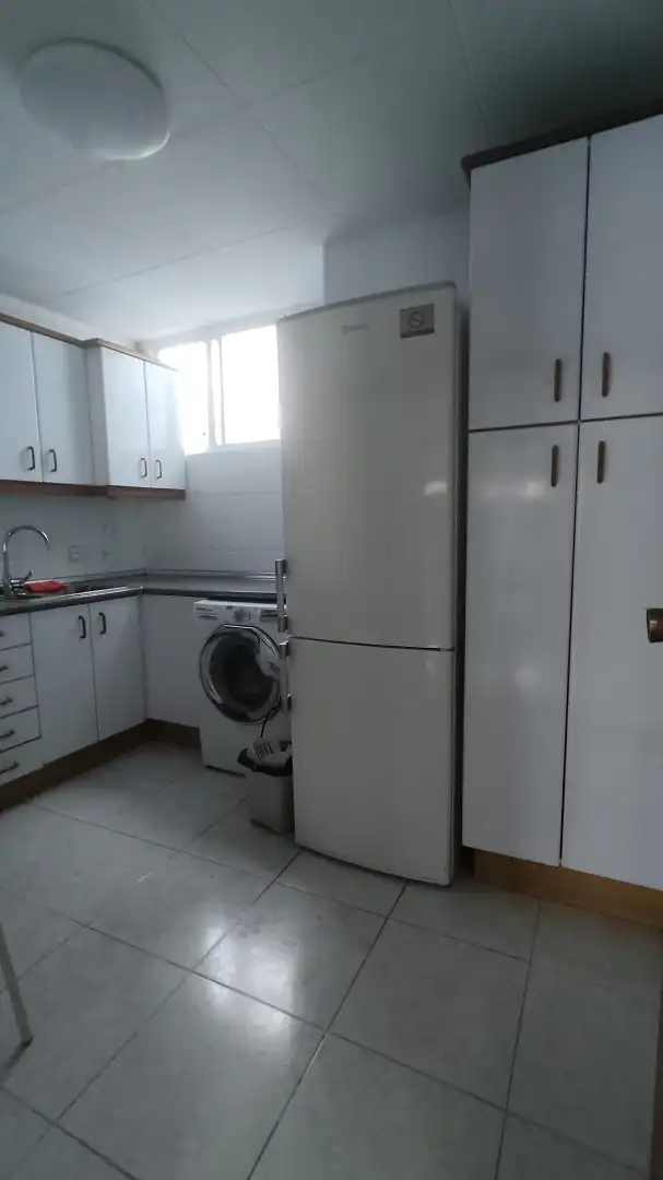 Cuina de Pis en venda en L'Hospitalet de Llobregat amb Aire condicionat