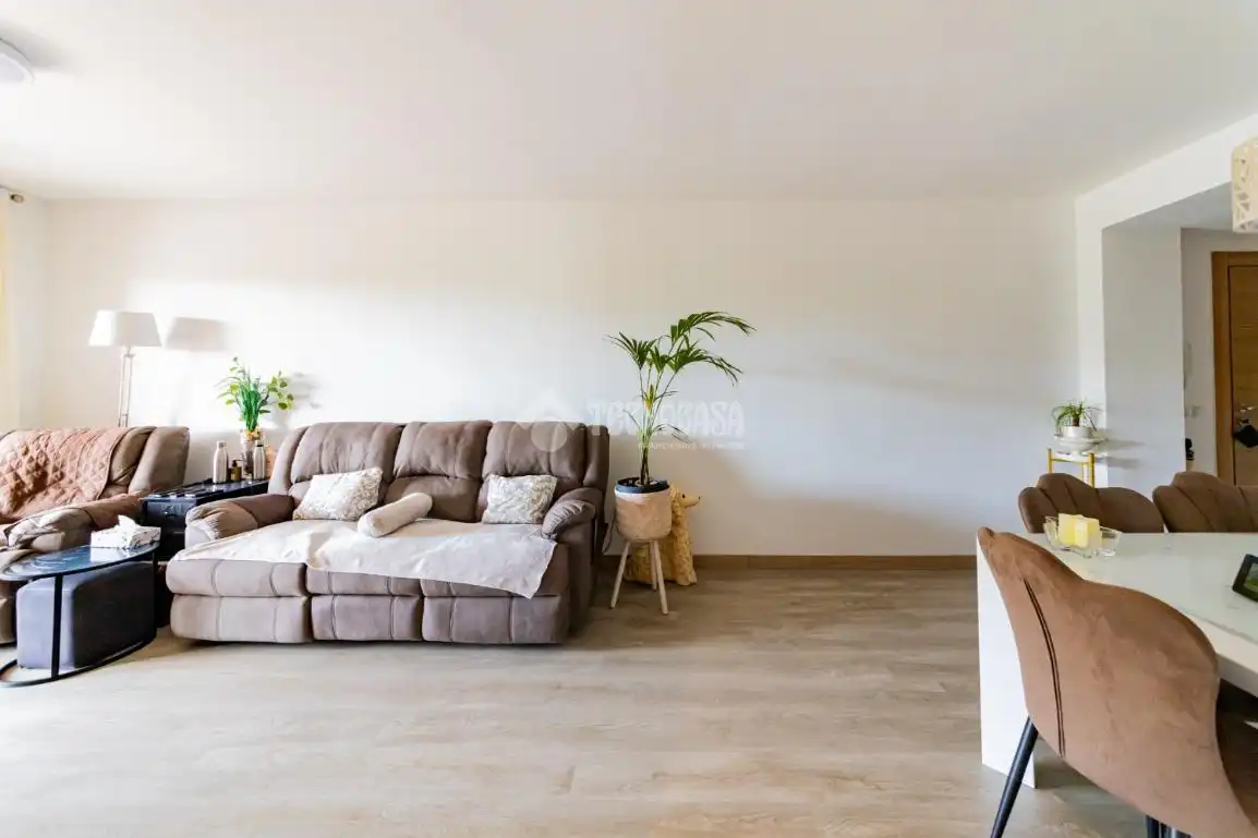 Wohnzimmer von Wohnung zum Verkauf in Calafell mit Klimaanlage, Abstellraum und Balkon