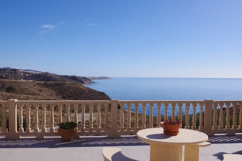 Terrassa de Casa o xalet en venda en Vélez-Málaga amb Aire condicionat, Terrassa i Piscina