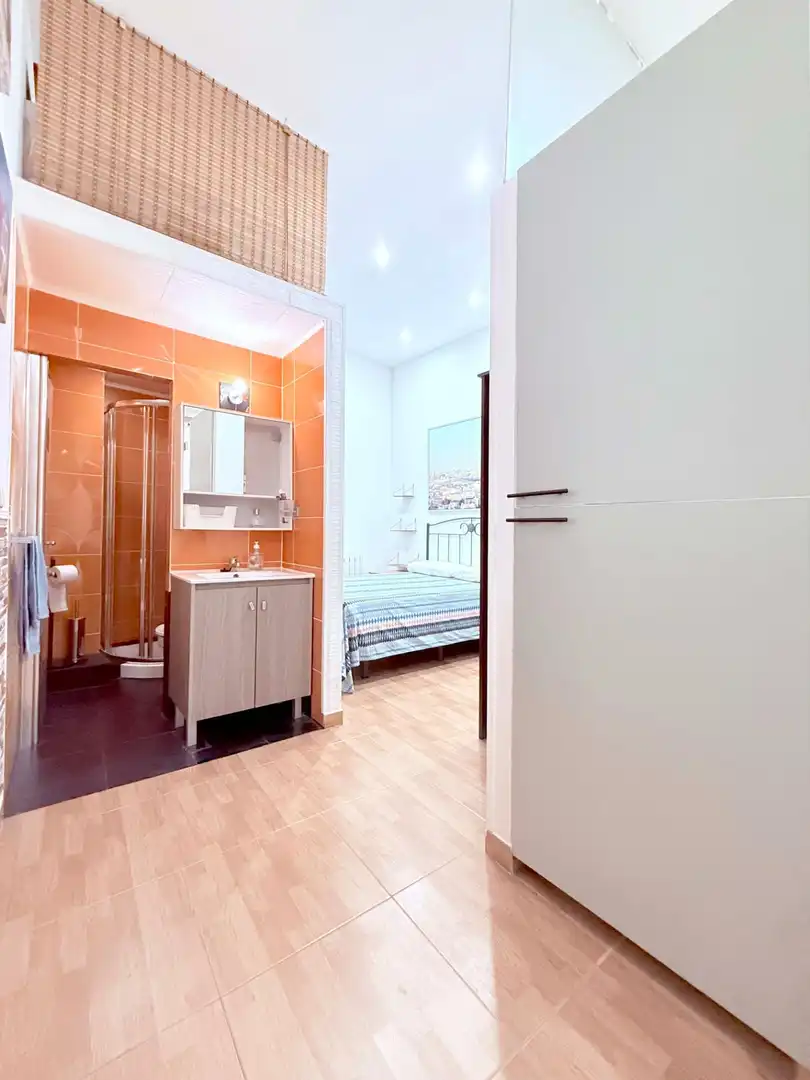Bathroom of Flat for sale in Madrid  with Air Conditioner and Heating