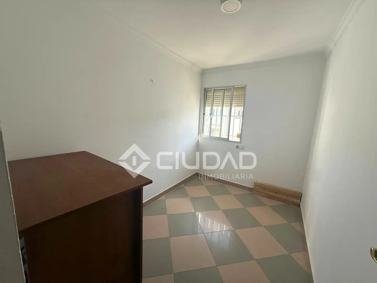 Habitación de Piso en venta en Sanlúcar de Barrameda con Balcón