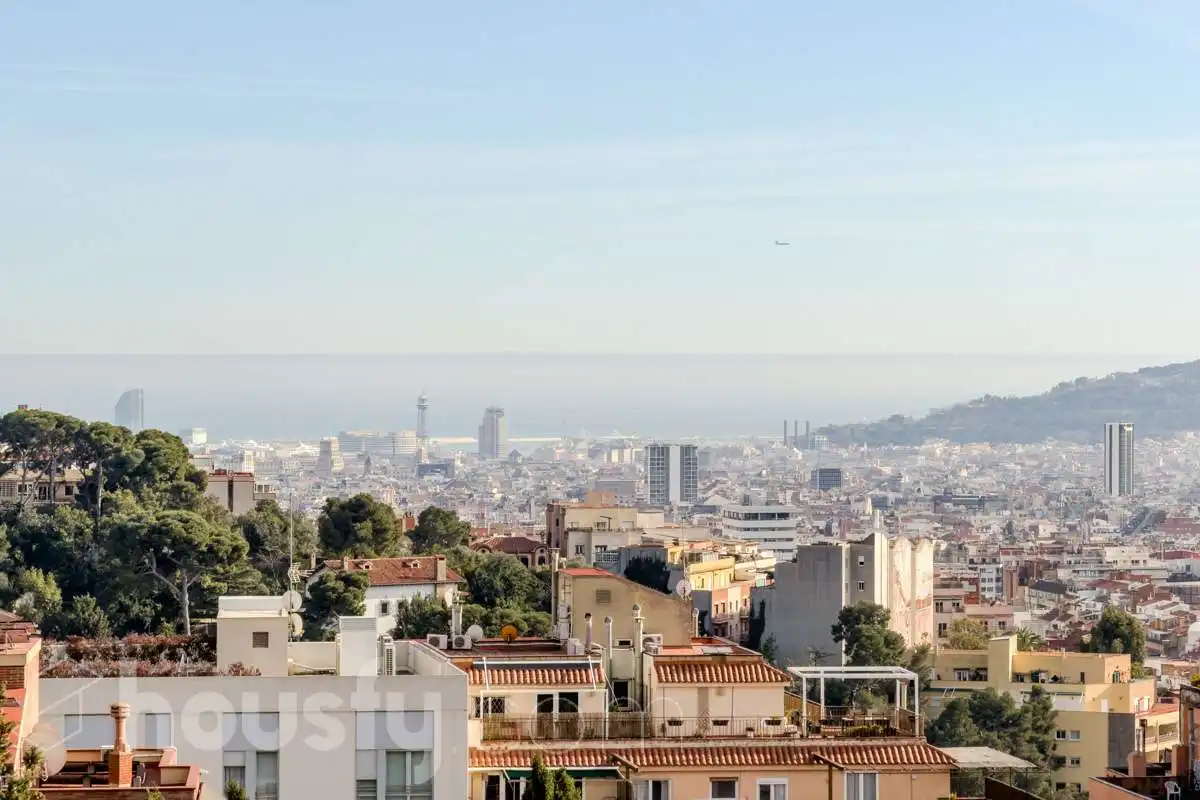 Vista exterior de Casa o xalet en venda en Barcelona amb Aire condicionat, Calefacció i Jardí privat