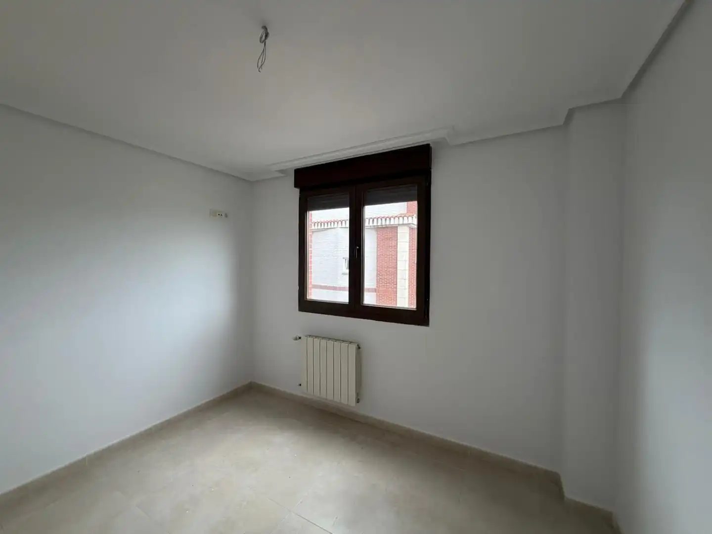 Habitación de Piso en venta en Meruelo con Calefacción, Terraza y Piscina comunitaria