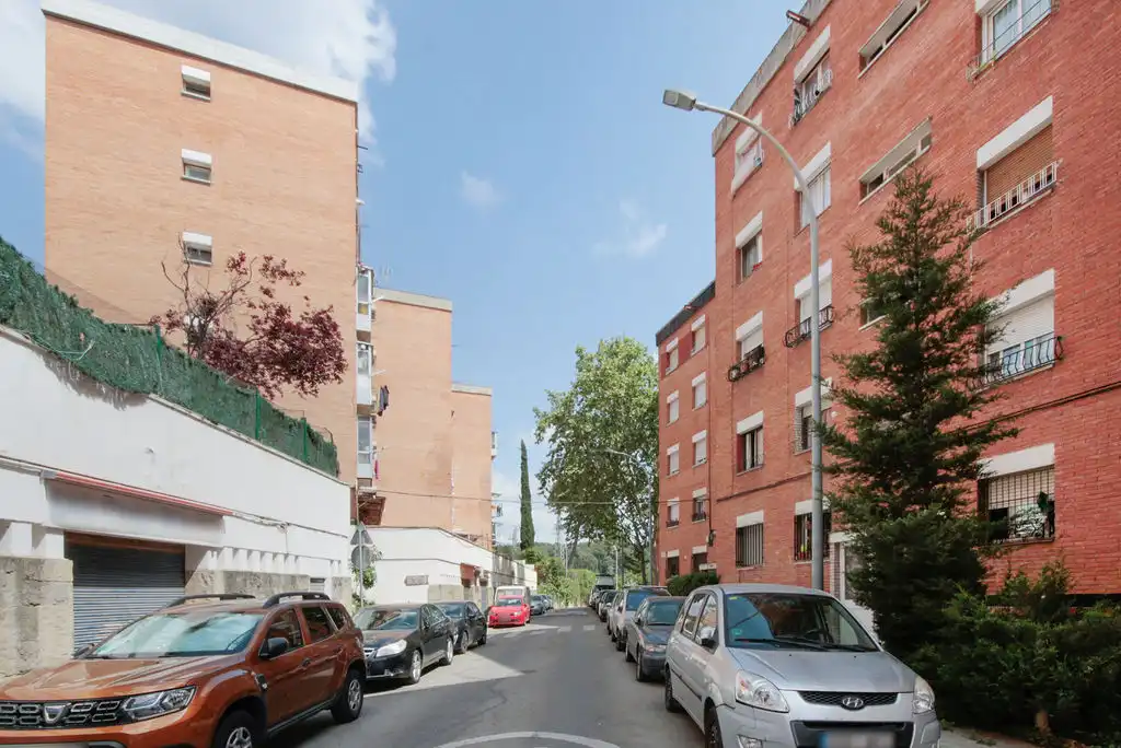 Außenansicht von Wohnung zum Verkauf in Sabadell