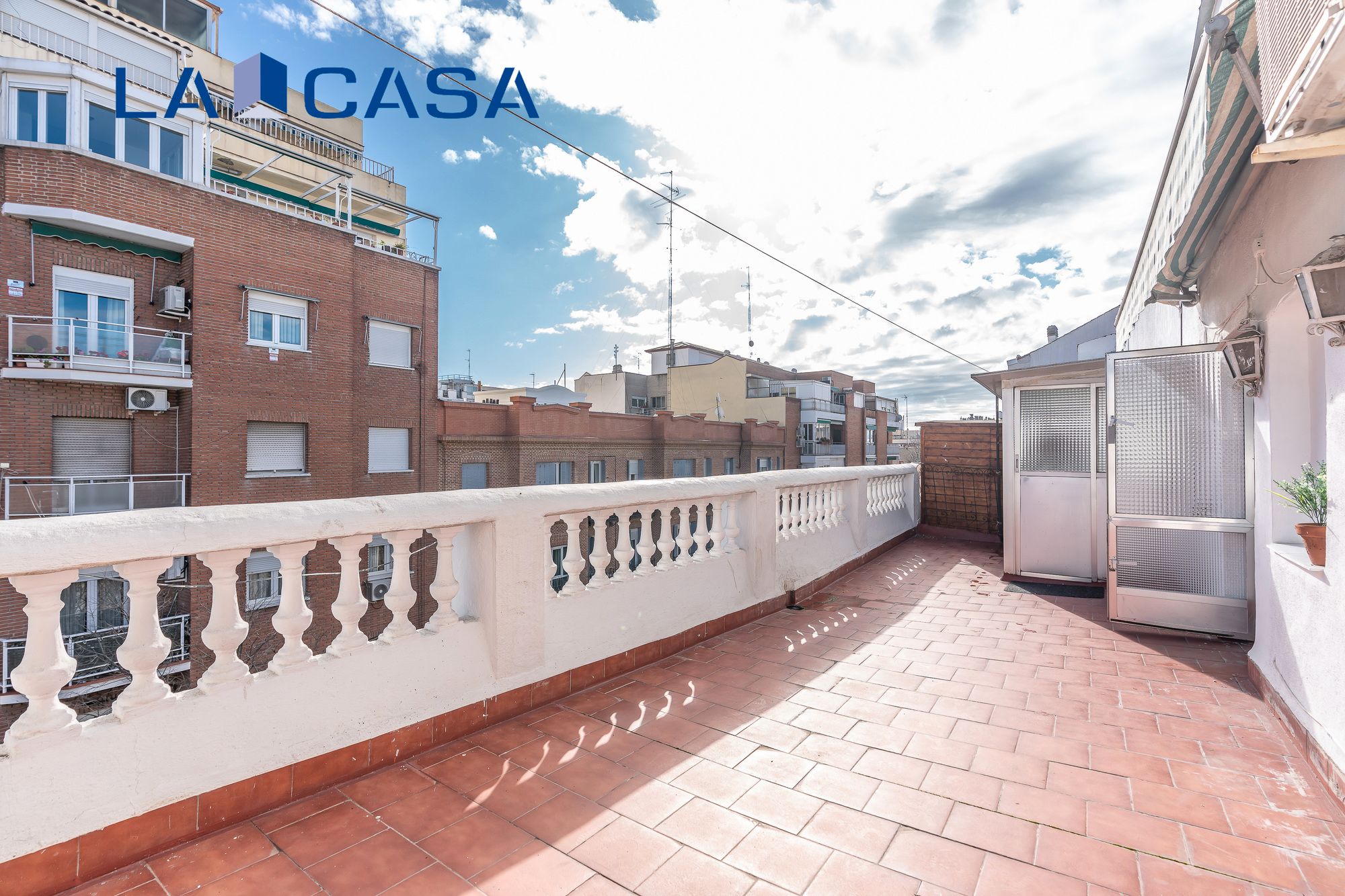Exterior view of Flat for sale in  Madrid Capital  with Terrace