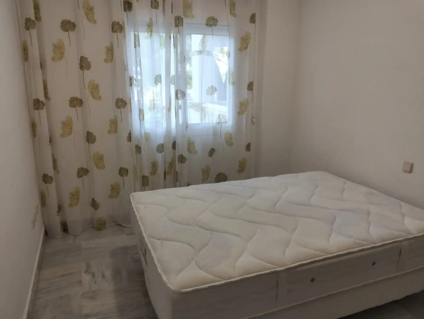 Schlafzimmer von Wohnung zum Verkauf in Marbella mit Klimaanlage, Terrasse und Gemeinschaftspool