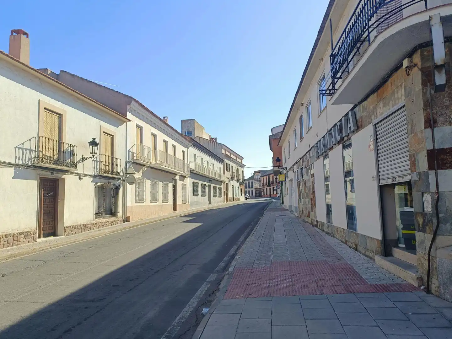 Vista exterior de Casa adosada en venta en Villarta de San Juan con Calefacción, Terraza y Balcón