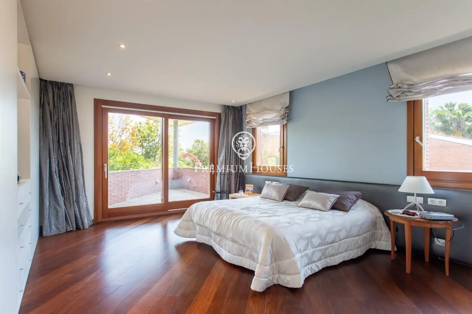 Schlafzimmer von Haus oder Chalet zum Verkauf in Cabrera de Mar mit Klimaanlage, Heizung und Privatgarten
