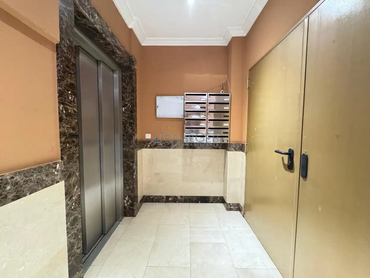 Flat for sale in Vigo   with Heating